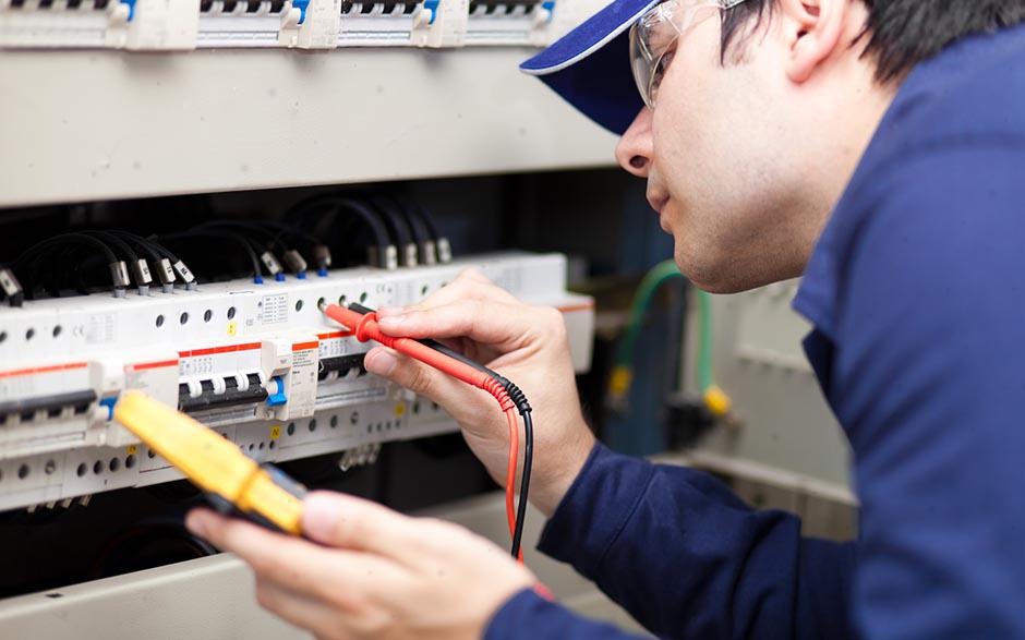 besoin d'un électricien Veneux-les-Sablons