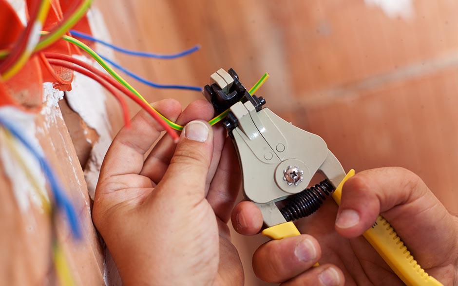 besoin d'un électricien Les Clayes-sous-Bois